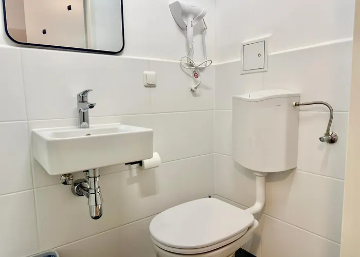 Prime Near With Free Parking *